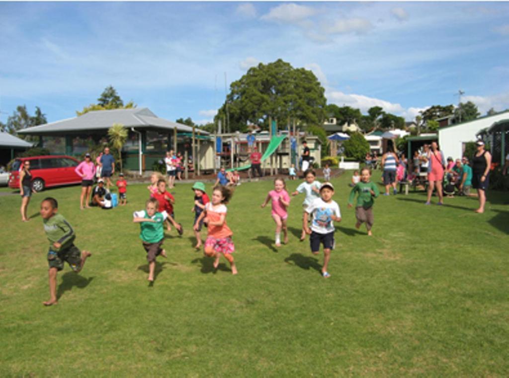 Omokoroa Kiwi Holiday Park Тауранга Екстериор снимка