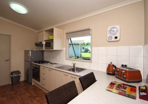 Omokoroa Kiwi Holiday Park Тауранга Екстериор снимка